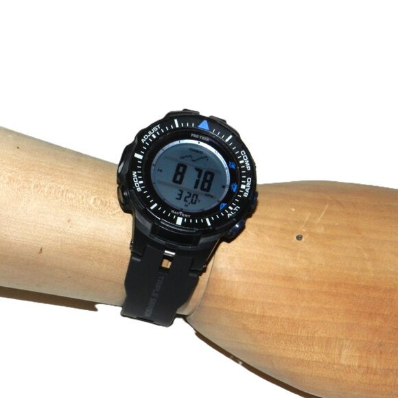 Casio Pro Trek PRG-300 Black Triple Sensor Watch 3443 Solar - Picture 5 of 9